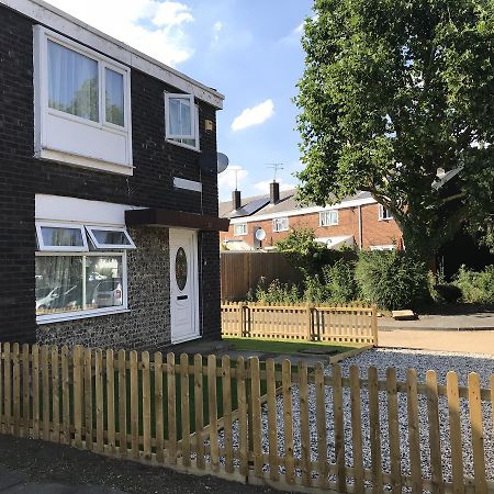 4 Bed House Next To Basildon Town Centre Villa Kültér fotó