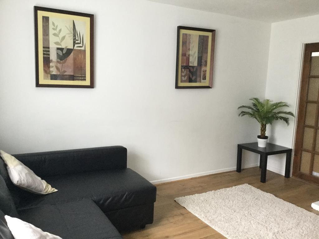 4 Bed House Next To Basildon Town Centre Villa Kültér fotó