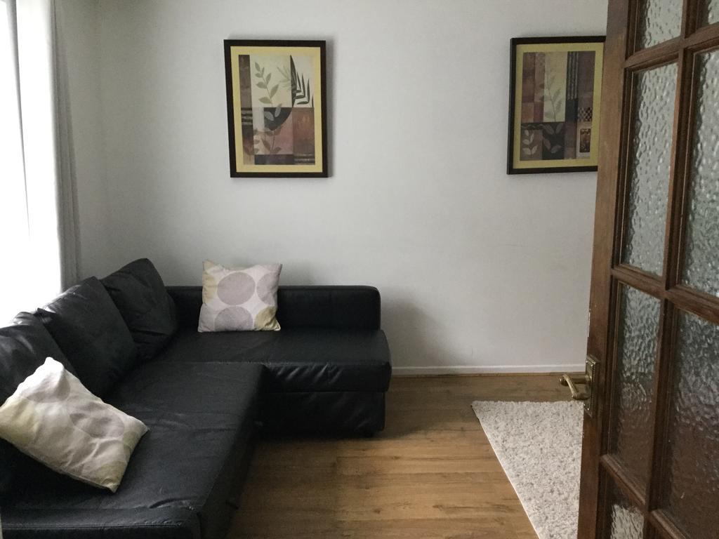 4 Bed House Next To Basildon Town Centre Villa Kültér fotó